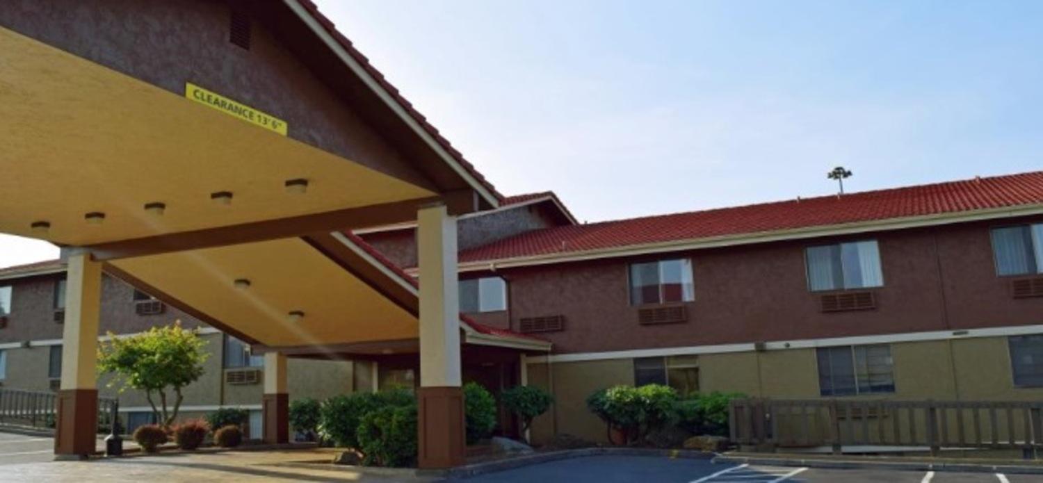 Red Lion Inn And Suites Federal Way Exterior foto