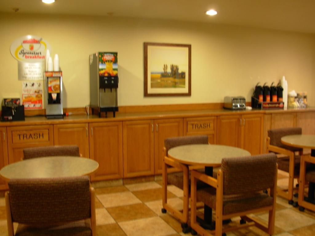 Red Lion Inn And Suites Federal Way Exterior foto